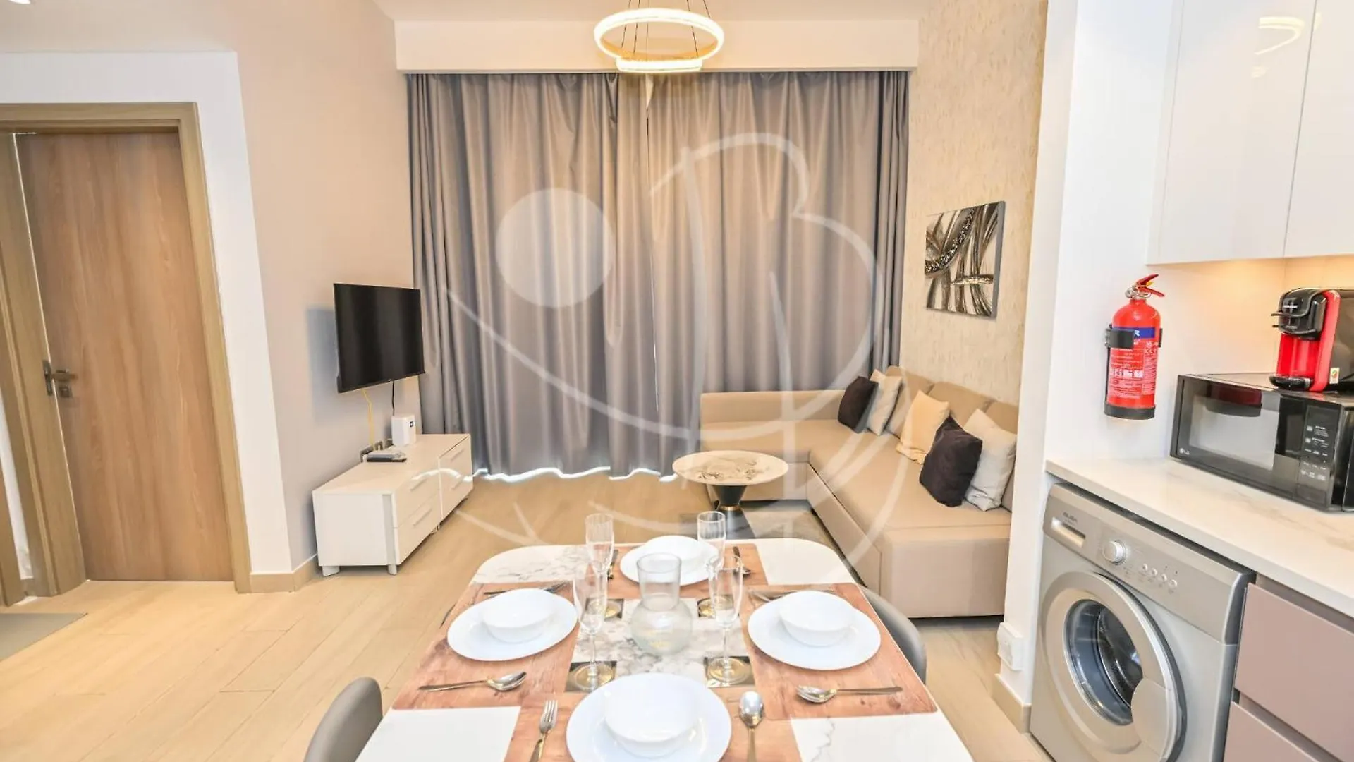 Modern Cozy 1Br Retreat Azizi Riviera Dubai Lejlighed