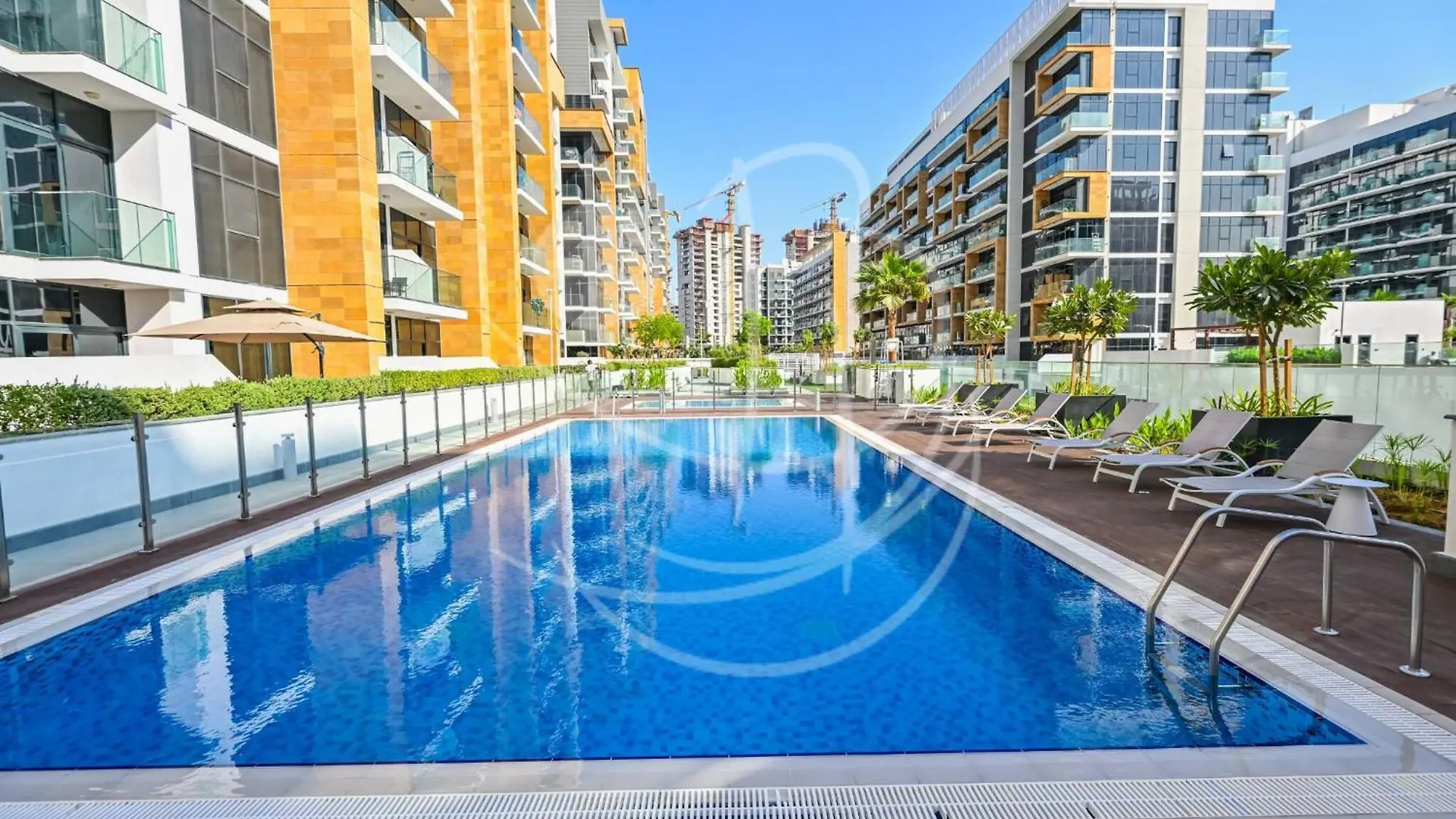 Modern Cozy 1Br Retreat Azizi Riviera Dubai Lejlighed